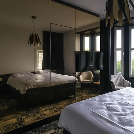 Bed & Breakfast Maison Noire Westende-bad Incl Parking & Ontbijt