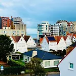 Maison Noire Westende-bad Incl Parking & Ontbijt Panzió Middelkerke