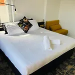 Maison Noire Westende-bad Incl Parking & Ontbijt 4*