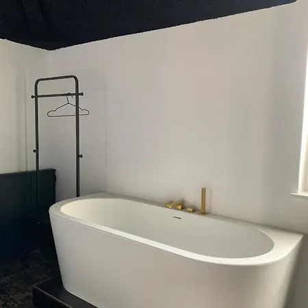 Maison Noire Westende-bad Incl Parking & Ontbijt Отель типа 