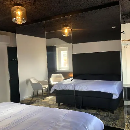Maison Noire Westende-bad Incl Parking & Ontbijt *