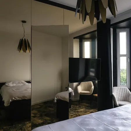 Maison Noire Westende-bad Incl Parking & Ontbijt Отель типа 