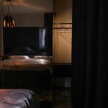 Maison Noire Westende-bad Incl Parking & Ontbijt
