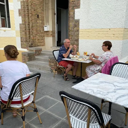 Maison Noire Westende-bad Incl Parking & Ontbijt B&B 미들케르케