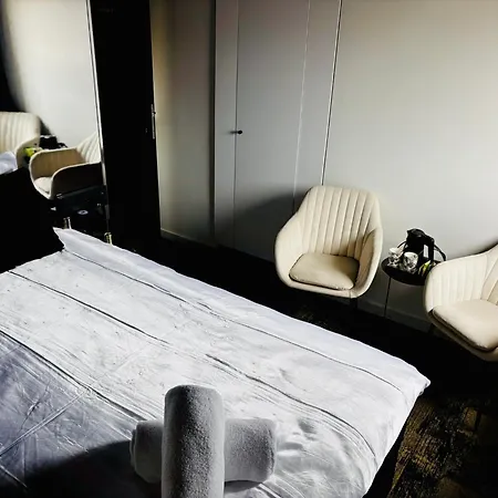 Maison Noire Westende-bad Incl Parking&ontbijt Bed & Breakfast