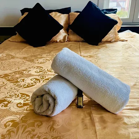 Maison Noire Westende-bad Incl Parking&ontbijt 4*