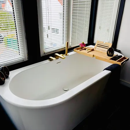 B&B Maison Noire Westende-bad Incl Parking & Ontbijt