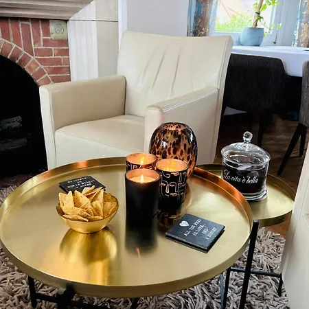 Bed and Breakfast Maison Noire Westende-bad Incl Parking & Ontbijt 4*