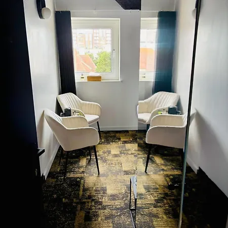 Maison Noire Westende-bad Incl Parking & Ontbijt