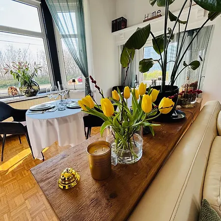 Maison Noire Westende-bad Incl Parking & Ontbijt