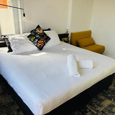Maison Noire Westende-bad Incl Parking & Ontbijt 4*