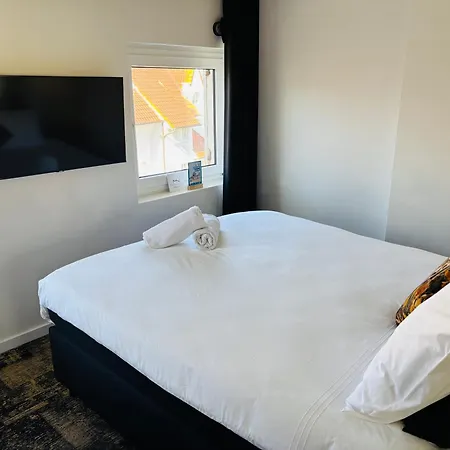 Maison Noire Westende-bad Incl Parking & Ontbijt Middelkerke