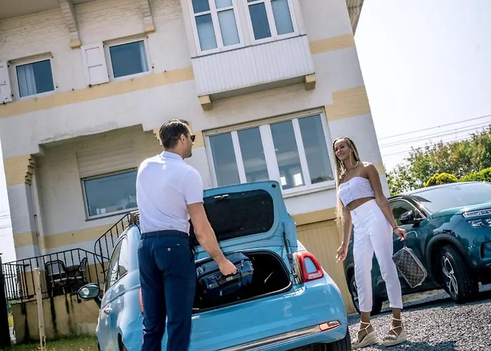 Maison Noire Westende-bad Incl Parking & Ontbijt Bed & Breakfast