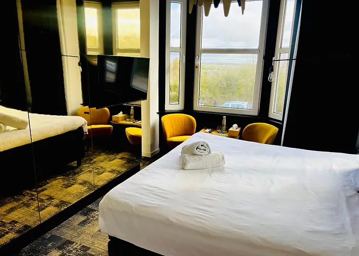 Maison Noire Westende-bad Incl Parking & Ontbijt