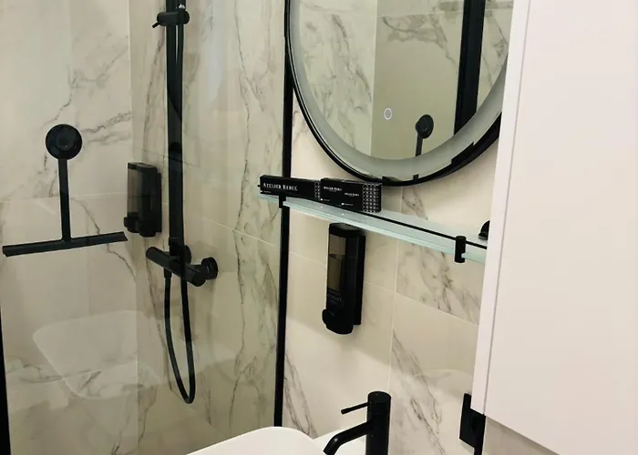 Maison Noire Westende-bad Incl Parking & Ontbijt Middelkerke