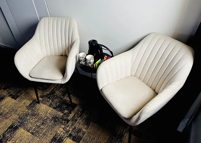 Maison Noire Westende-bad Incl Parking & Ontbijt 4* 米德尔克尔克