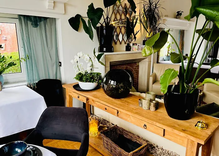 Maison Noire Westende-bad Incl Parking & Ontbijt 住宿加早餐酒店 米德尔克尔克