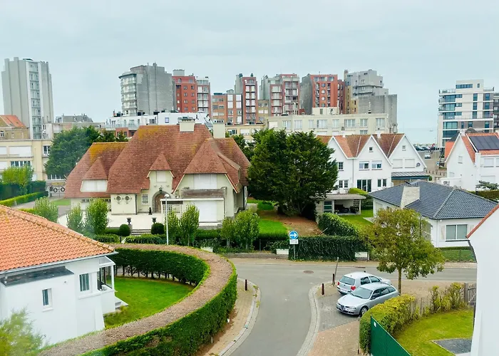 Maison Noire Westende-bad Incl Parking & Ontbijt 米德尔克尔克
