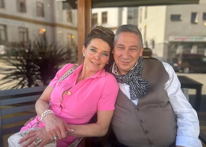 Maison Noire Westende-bad Incl Parking & Ontbijt 住宿加早餐酒店